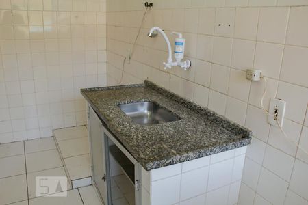 Casa à venda com 65m², 2 quartos e 1 vagacozinha