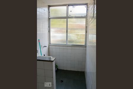 Casa à venda com 65m², 2 quartos e 1 vagalavanderia