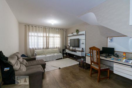 Sala de casa para alugar com 3 quartos, 241m² em Vila Leonor, Guarulhos