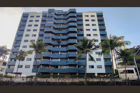 Apartamento para alugar com 193m², 4 quartos e 3 vagasFachada do Condomínio