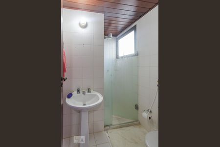 Apartamento para alugar com 193m², 4 quartos e 3 vagasBanheiro da Suíte 2