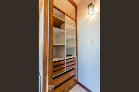 Apartamento para alugar com 193m², 4 quartos e 3 vagasCloset do quarto 1