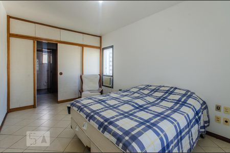 Apartamento para alugar com 193m², 4 quartos e 3 vagasQuarto 2 - Suíte
