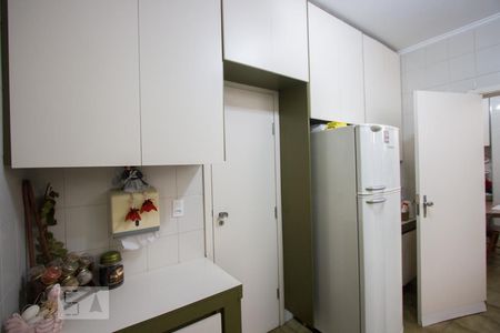 Casa à venda com 317m², 3 quartos e 3 vagasCozinha