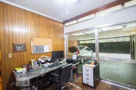 Casa à venda com 317m², 3 quartos e 3 vagasEscritório