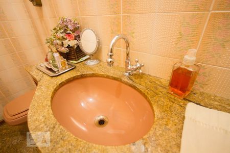 Casa à venda com 317m², 3 quartos e 3 vagasDetalhe Lavabo