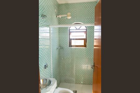 Casa à venda com 120m², 3 quartos e 6 vagasBanheiro