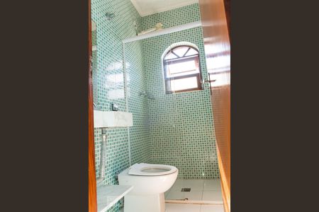 Casa à venda com 120m², 3 quartos e 6 vagasBanheiro