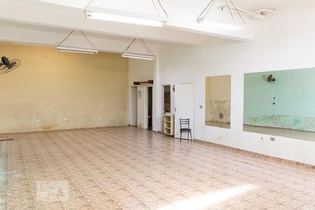 Casa à venda com 120m², 3 quartos e 6 vagasGaragem