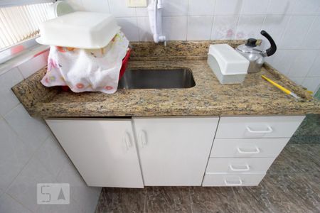 Detalhe Cozinha de apartamento para alugar com 2 quartos, 56m² em Jardim Iporanga, Guarulhos