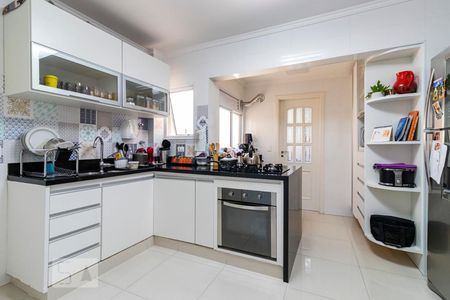 Apartamento à venda com 115m², 3 quartos e 2 vagasCozinha