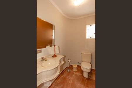 Casa à venda com 360m², 3 quartos e 8 vagas Casa à venda com 360m², 3 quartos e 8 vagasLavabo