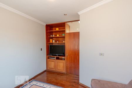 Casa à venda com 360m², 3 quartos e 8 vagas Casa à venda com 360m², 3 quartos e 8 vagasSala de TV