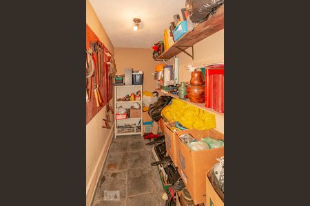 Casa à venda com 360m², 3 quartos e 8 vagas Casa à venda com 360m², 3 quartos e 8 vagasQuarto de Serviço