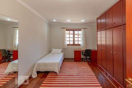 Casa à venda com 360m², 3 quartos e 8 vagas Casa à venda com 360m², 3 quartos e 8 vagasSuite 2