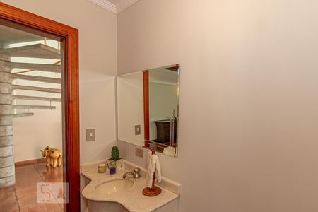 Casa à venda com 360m², 3 quartos e 8 vagas Casa à venda com 360m², 3 quartos e 8 vagasLavabo