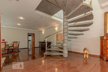 Sala de casa à venda com 3 quartos, 360m² em Campo Belo, São Paulo