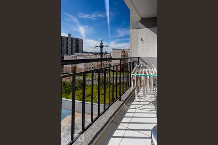 Apartamento para alugar com 49m², 2 quartos e 1 vaga Apartamento para alugar com 49m², 2 quartos e 1 vagaVaranda