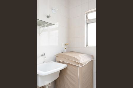 Apartamento à venda com 72m², 2 quartos e 1 vagaÁrea de Serviço