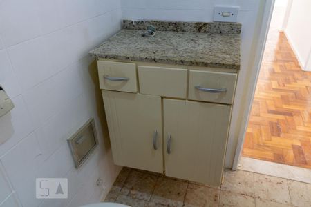 Apartamento para alugar com 66m², 2 quartos e sem vaga Apartamento para alugar com 66m², 2 quartos e sem vagaBanheiro