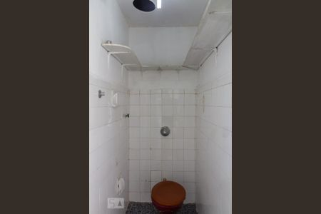 Apartamento para alugar com 66m², 2 quartos e sem vaga Apartamento para alugar com 66m², 2 quartos e sem vagaBanheiro de Serviço