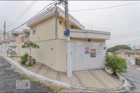 Casa à venda com 120m², 3 quartos e 1 vagaFachada