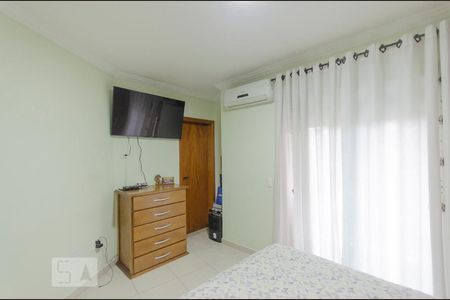 Casa à venda com 120m², 3 quartos e 1 vagaSuíte 1