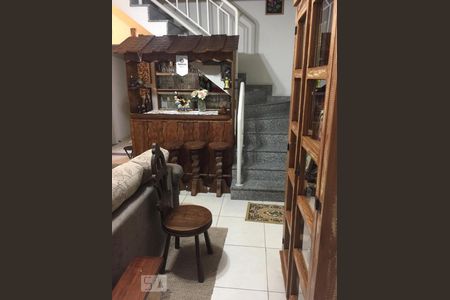 Sala de casa de condomínio à venda com 3 quartos, 110m² em Parque Fongaro, São Paulo