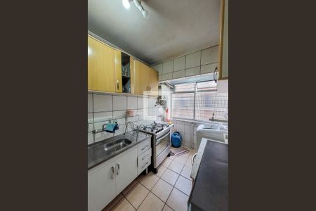cozinha de apartamento à venda com 2 quartos, 70m² em Medianeira, Porto Alegre