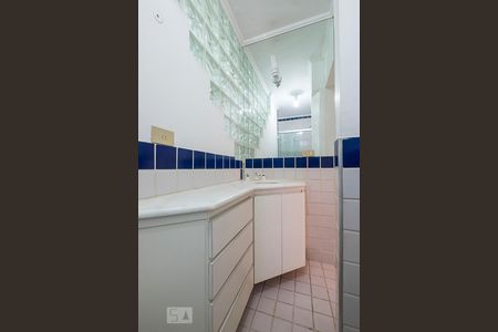Suíte - Banheiro de apartamento à venda com 2 quartos, 120m² em Jardim Paulista, São Paulo
