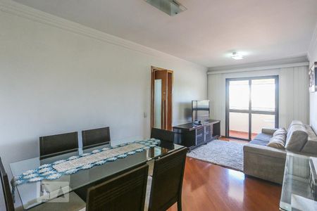 Sala de Estar de apartamento para alugar com 2 quartos, 60m² em Jardim Ester, São Paulo