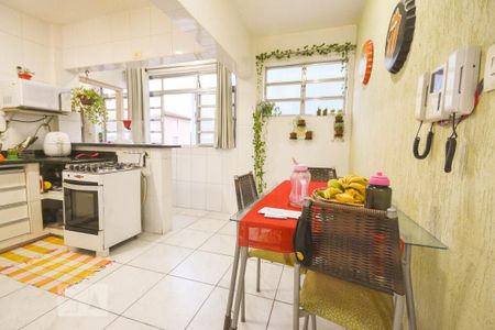 Apartamento à venda com 95m², 3 quartos e 2 vagas Apartamento à venda com 95m², 3 quartos e 2 vagasCozinha