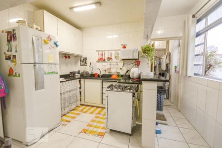 Apartamento à venda com 95m², 3 quartos e 2 vagas Apartamento à venda com 95m², 3 quartos e 2 vagasCozinha