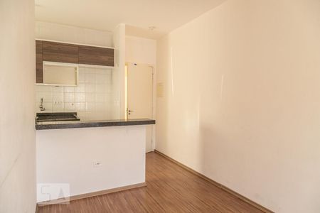 Sala de apartamento à venda com 2 quartos, 50m² em Vila Carmosina, São Paulo