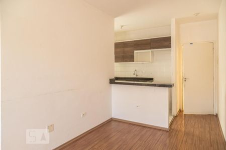 Sala de apartamento à venda com 2 quartos, 50m² em Vila Carmosina, São Paulo