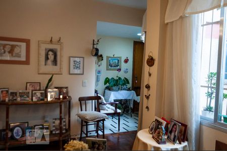 Sala de apartamento à venda com 2 quartos, 61m² em Centro Histórico, Porto Alegre