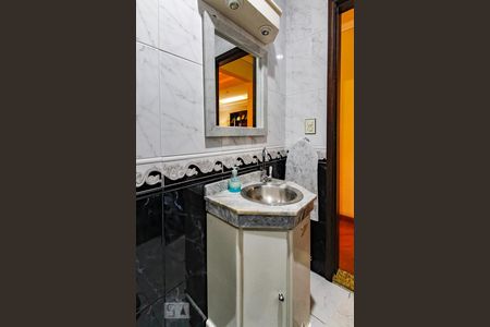 Lavabo de casa à venda com 2 quartos, 170m² em Parque Santo Antônio, Guarulhos