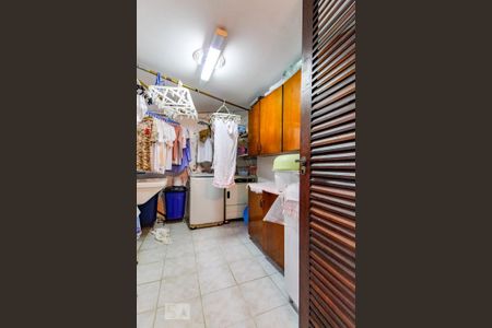 Casa à venda com 170m², 2 quartos e 2 vagasÁrea de Serviço