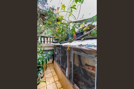 Casa à venda com 170m², 2 quartos e 2 vagasQuintal