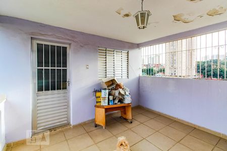 Casa à venda com 170m², 2 quartos e 2 vagasvaranda