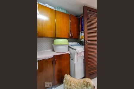 Casa à venda com 170m², 2 quartos e 2 vagasÁrea de Serviço