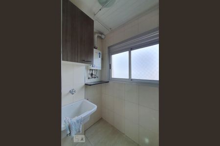 Área de serviço de apartamento para alugar com 2 quartos, 54m² em Saúde, São Paulo