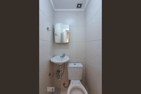 Lavabo de apartamento para alugar com 2 quartos, 54m² em Saúde, São Paulo