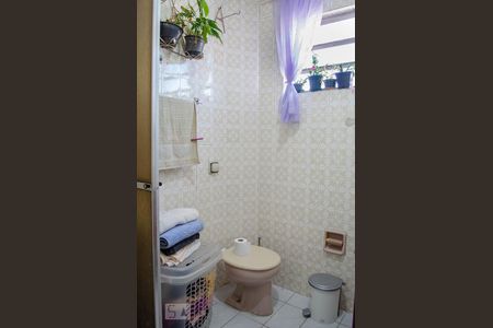Banheiro de apartamento à venda com 2 quartos, 62m² em Vila Ester (zona Norte), São Paulo