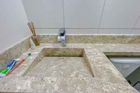 Apartamento para alugar com 68m², 2 quartos e 1 vagaBanheiro da Suite