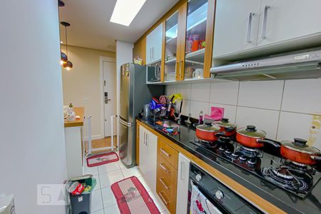 Apartamento para alugar com 68m², 2 quartos e 1 vagaCozinha