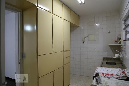 Apartamento à venda com 75m², 2 quartos e 1 vagaCozinha