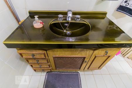 Casa à venda com 250m², 3 quartos e 3 vagas Casa à venda com 250m², 3 quartos e 3 vagasDetalhe banheiro