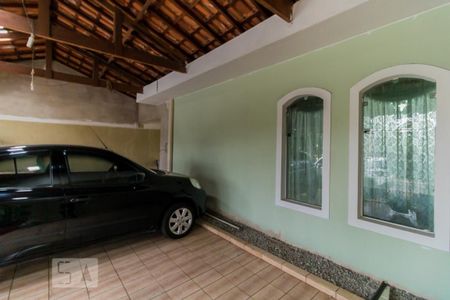 Casa à venda com 250m², 3 quartos e 3 vagas Casa à venda com 250m², 3 quartos e 3 vagasGaragem