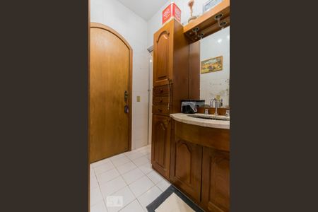 Casa à venda com 250m², 3 quartos e 3 vagas Casa à venda com 250m², 3 quartos e 3 vagasBanheiro